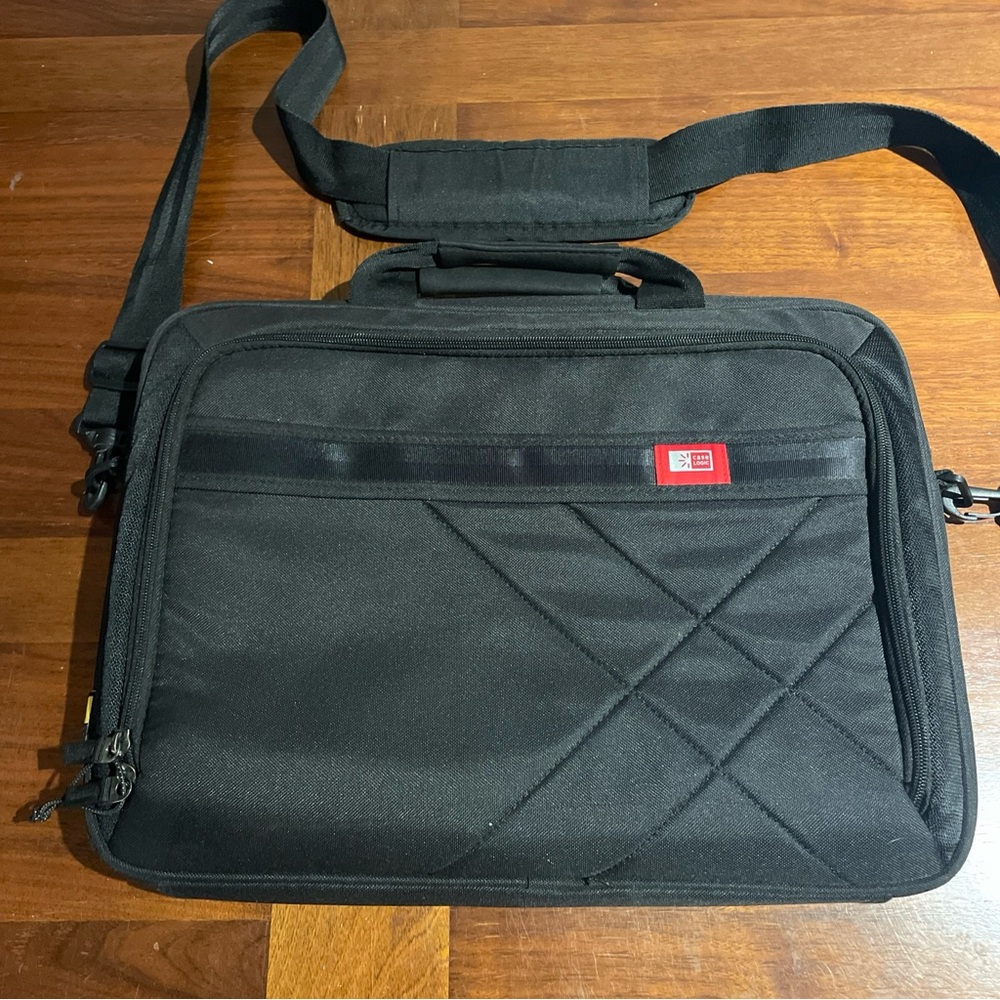 16" Case Logic Laptop/Briefcase Carry On Shoulder Bag
